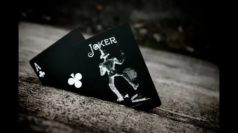 Lá Bài Joker Là Gì? Hướng Dẫn Cơ Bản Cách Chơi Mỗi Lá Joker