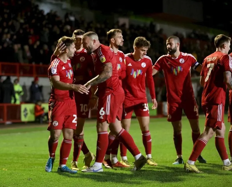 Lịch Sử CLB Swindon Town – CLB Bóng Đá Lâu Đời Của Nước Anh